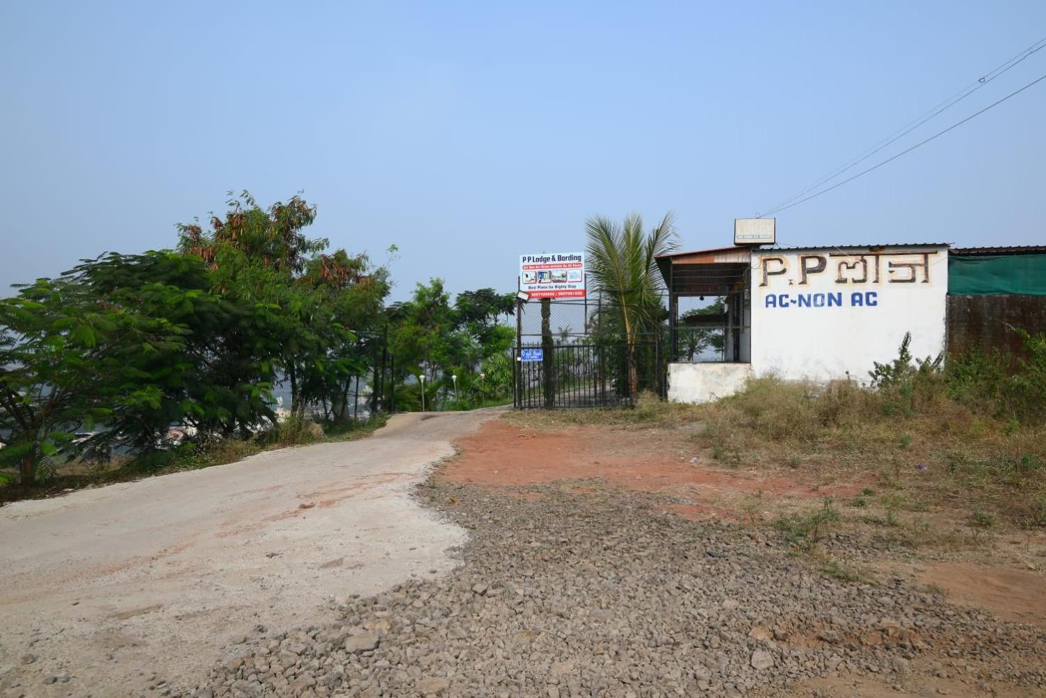 P P Lodging Mangvadi ภายนอก รูปภาพ