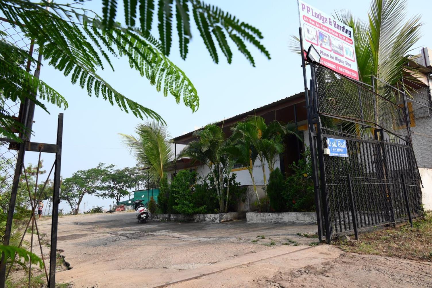 P P Lodging Mangvadi ภายนอก รูปภาพ
